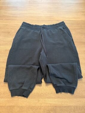Lululemon Scuba Mid-Rise Jogger Regular